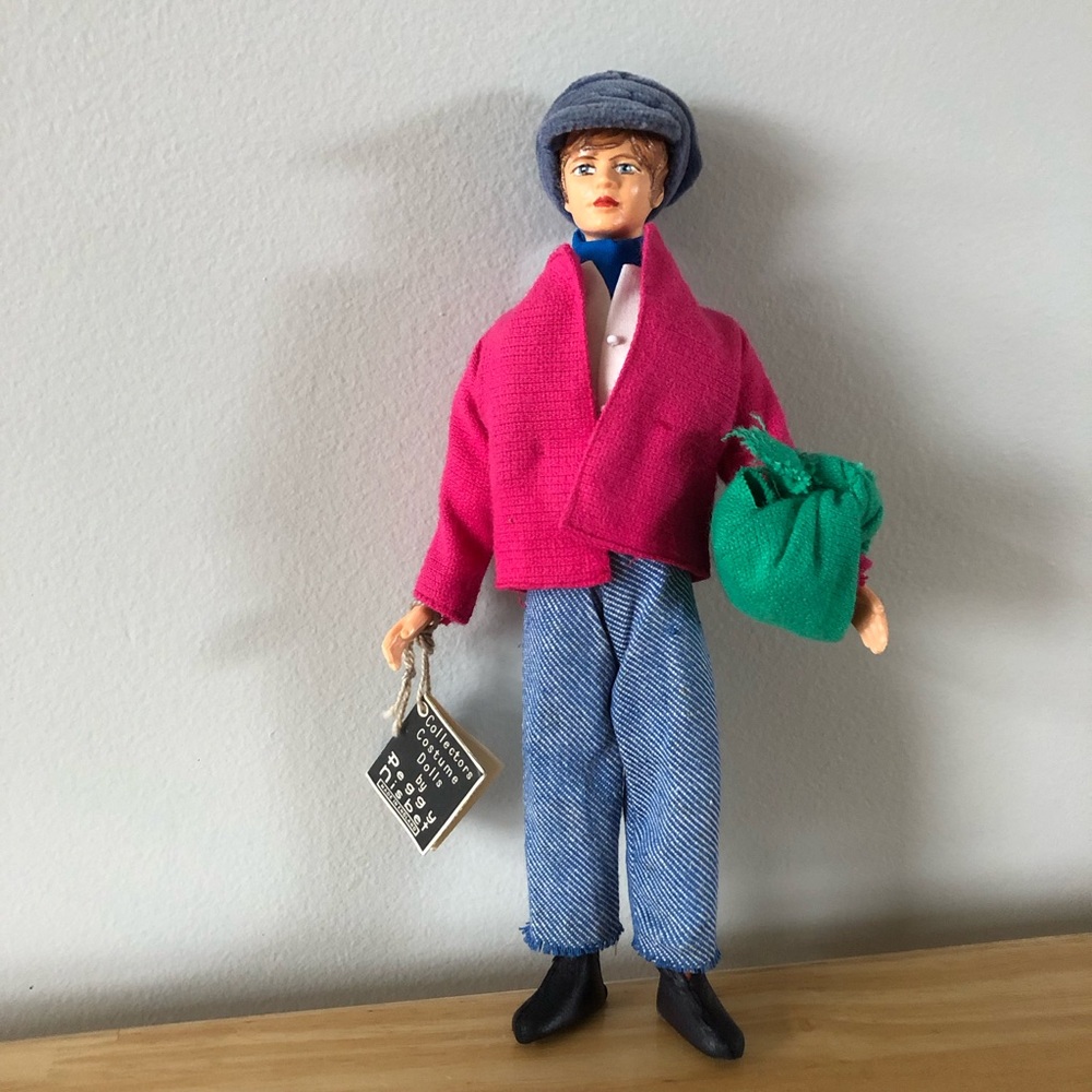 Vintage 1969 Peggy Nisbet Oliver Twist Doll - With Tags & Accessories